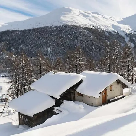 Baita Hanzel & Gretel By Livigno Accomodation Exterior photo