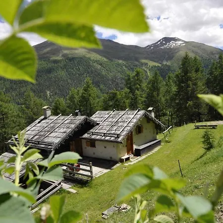 Baita Hanzel & Gretel By Livigno Accomodation Exterior photo