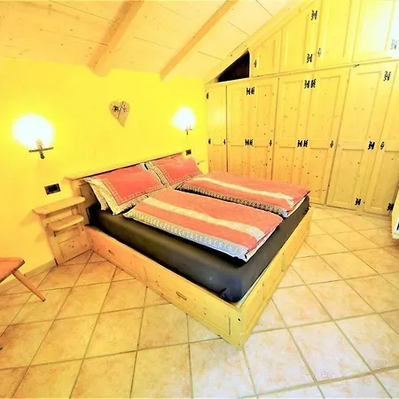 Baita Hanzel & Gretel By Livigno Accomodation Exterior photo