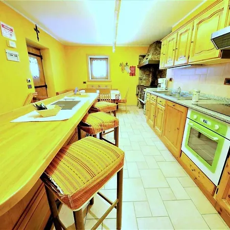 Baita Hanzel & Gretel By Livigno Accomodation Exterior photo