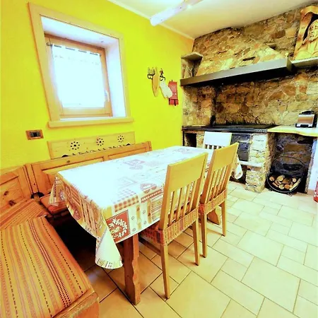Baita Hanzel & Gretel By Livigno Accomodation Room photo