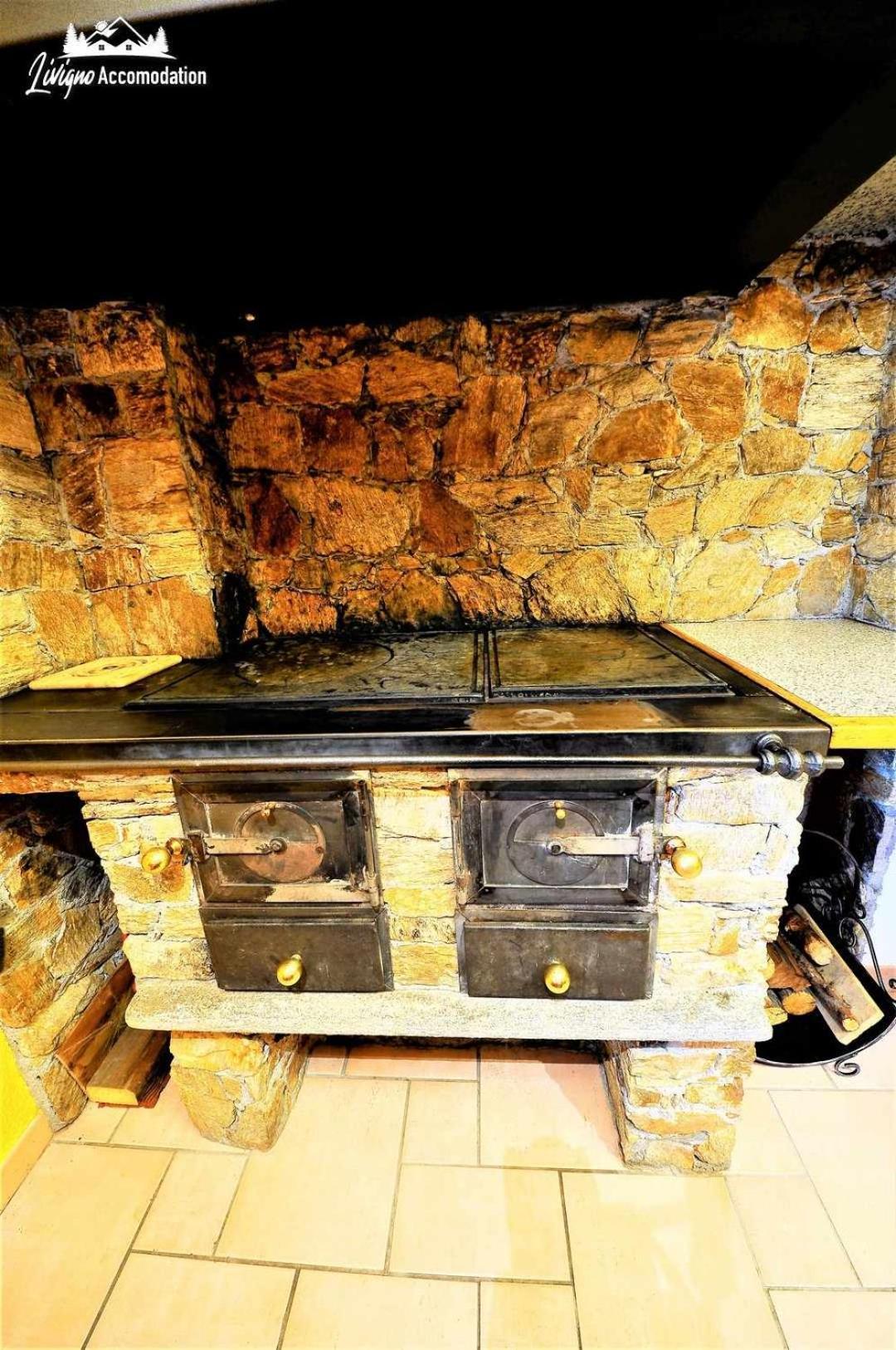 Chalet Baita Hanzel & Gretel By Livigno Accomodation *